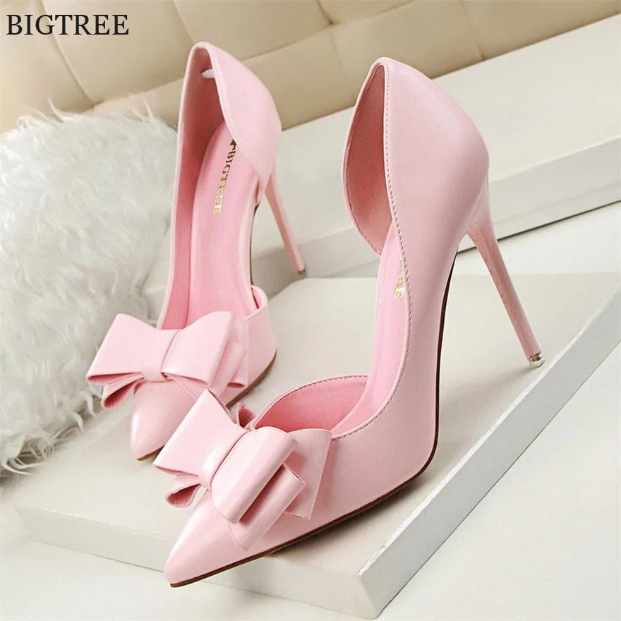 Bow Side-Cutout Stiletto Pumps