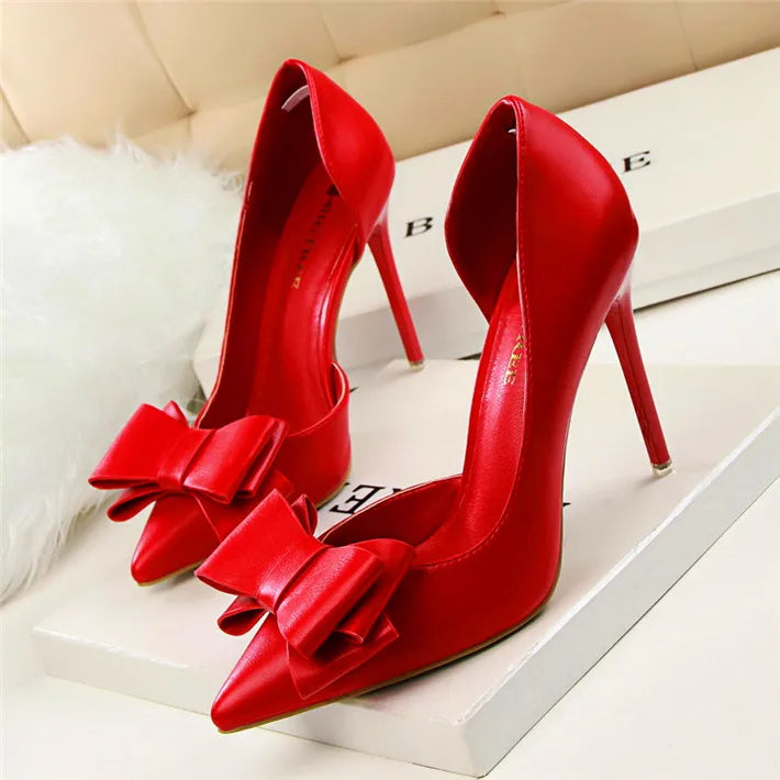 Bow Side-Cutout Stiletto Pumps