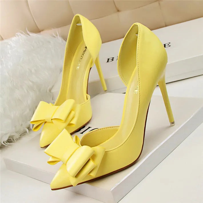 Bow Side-Cutout Stiletto Pumps