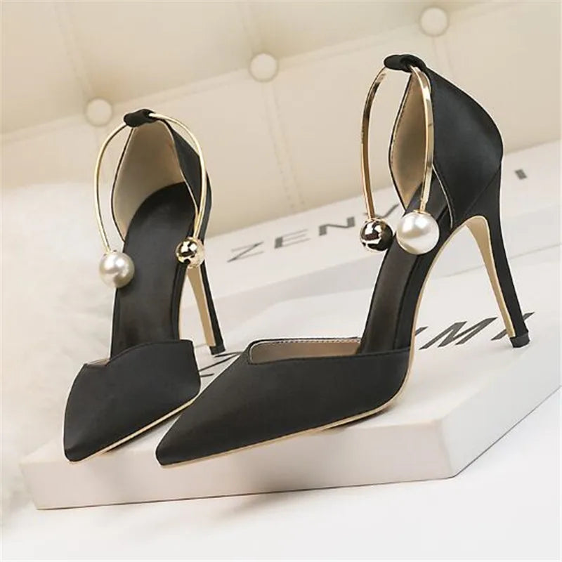 Pearl Loop Pointed-Toe Stiletto Heels