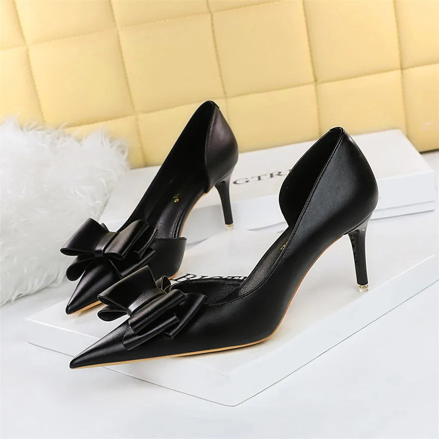 Bow Side-Cutout Stiletto Pumps