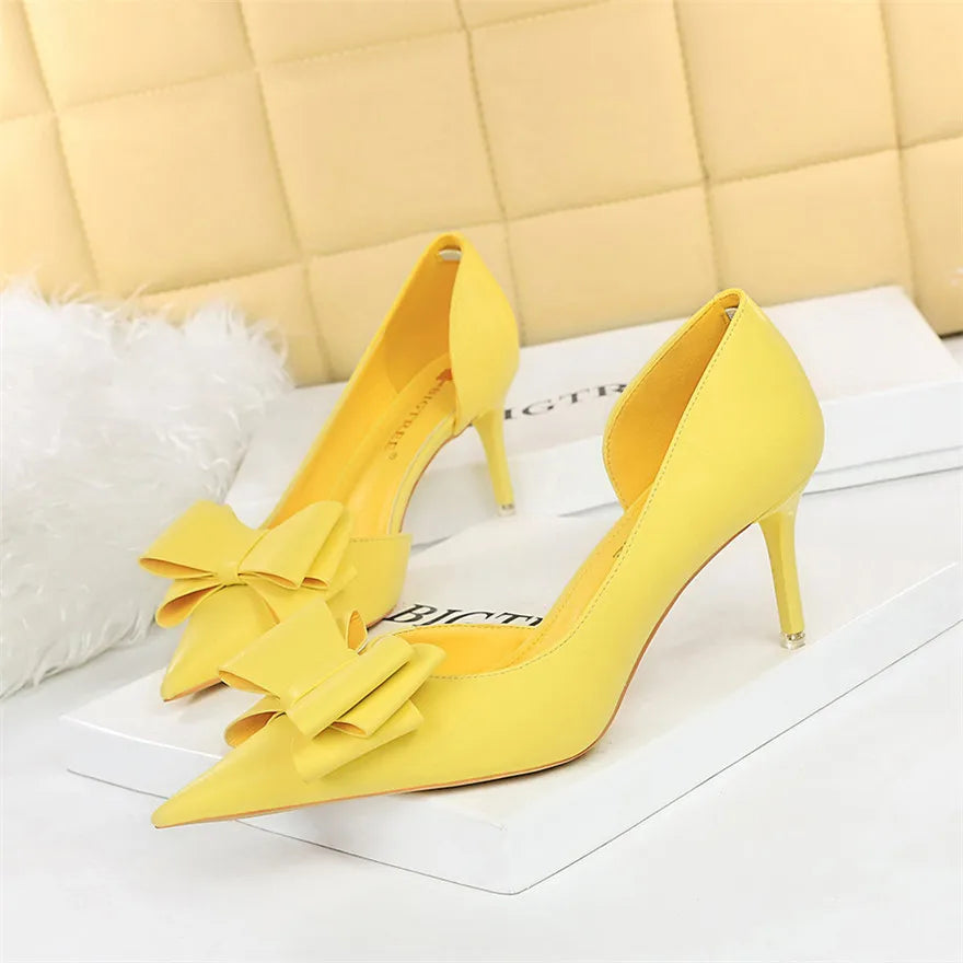 Bow Side-Cutout Stiletto Pumps